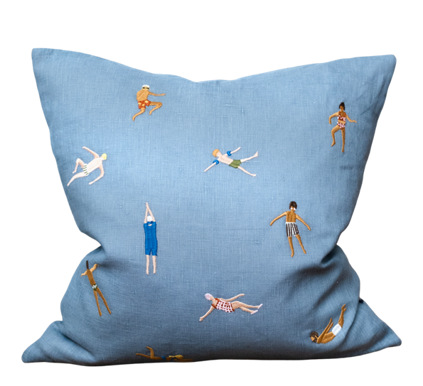 Swimmers brodert putetrekk 45x45 cm blå fra Fine Little Day