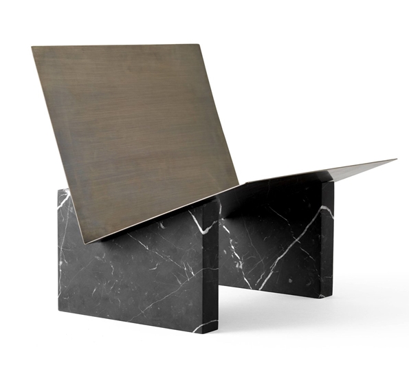 Monuments magasinholder sort messing fra Audo Copenhagen