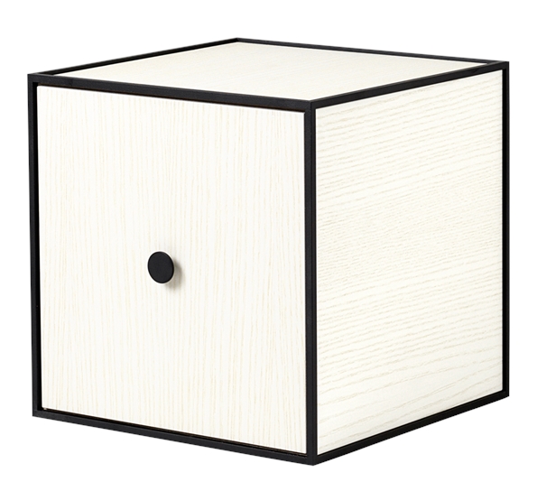 Frame 28 med dør hvit ask fra By Lassen