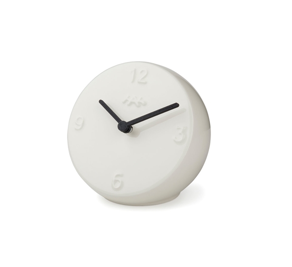 Ora bordklokke hvit 14 cm fra Kähler
