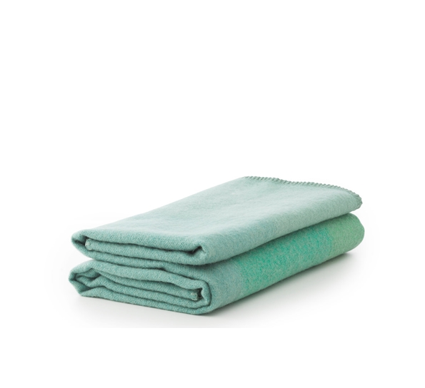 Tint pledd grønt fra Normann Copenhagen