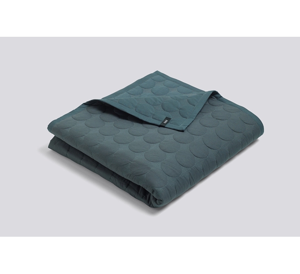 Mega Dot sengeteppe 235x245 cm grønn fra HAY