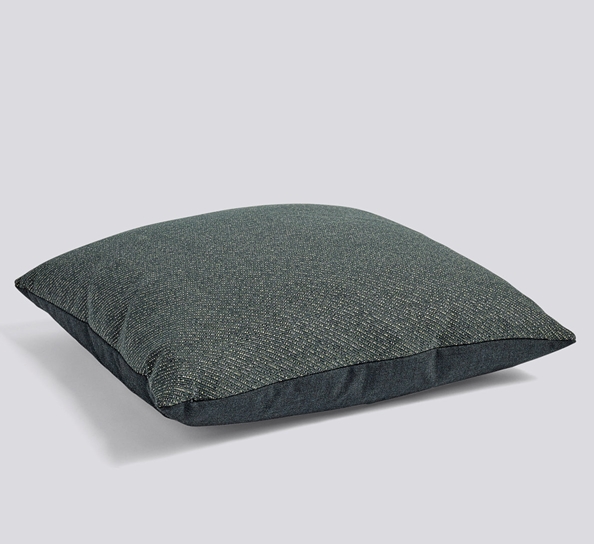 Eclectic collection pute grønn stripe 50x50 cm fra HAY