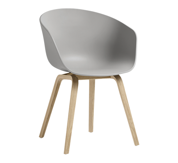 AAC22 stol lakkert eik betonggrå fra HAY