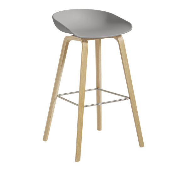 AAS32 barstol høy lakkert eik betonggrå H74 fra HAY