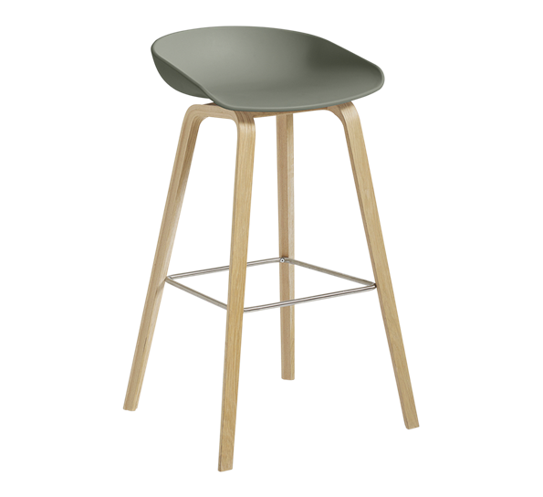 AAS32 barstol høy lakkert eik dusty green H74 fra HAY