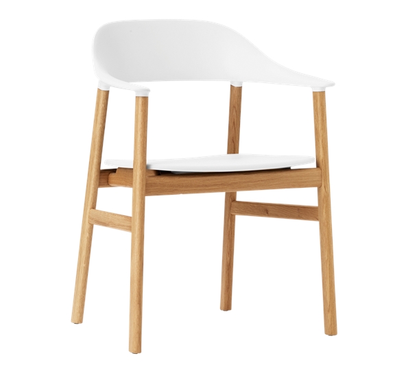 Herit stol med armlene hvit eik fra Normann Copenhagen