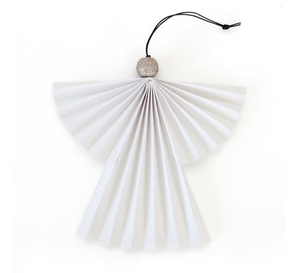 <p>Engel hvit fra Nordstjerne</p>
