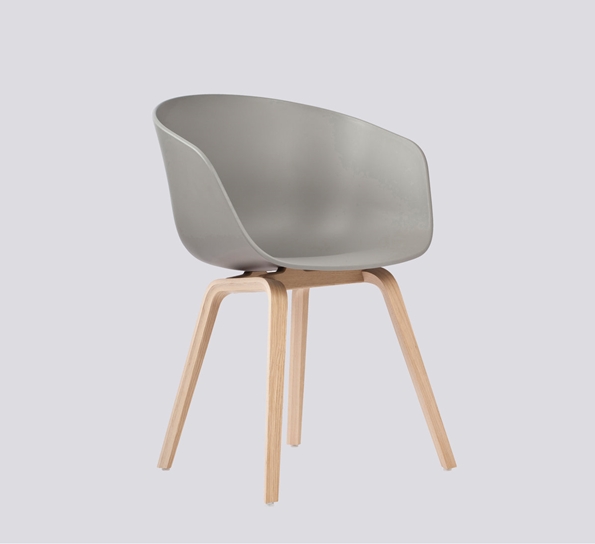 AAC22 stol såpebehandlet eik grå fra HAY