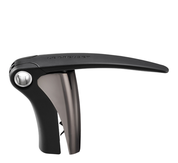 LM-150 vinåpner selvtrekkende metallhåndtak fra Le Creuset