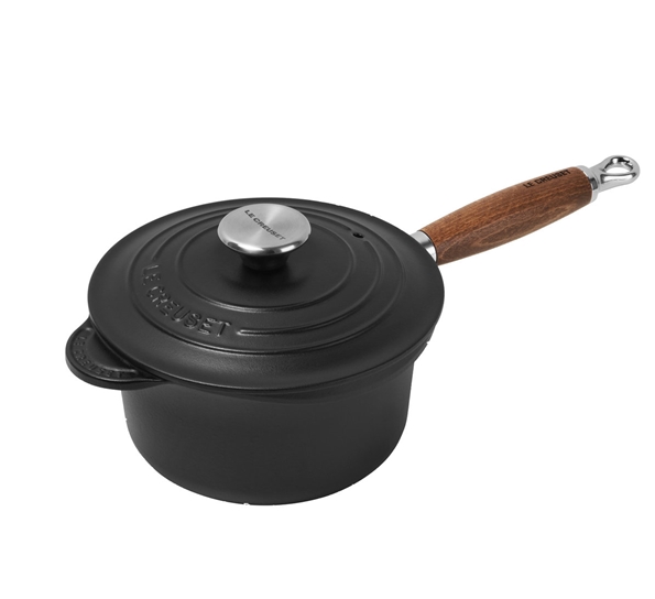 Sausegryte 1,8 l med trehåndtak matt sort fra Le Creuset