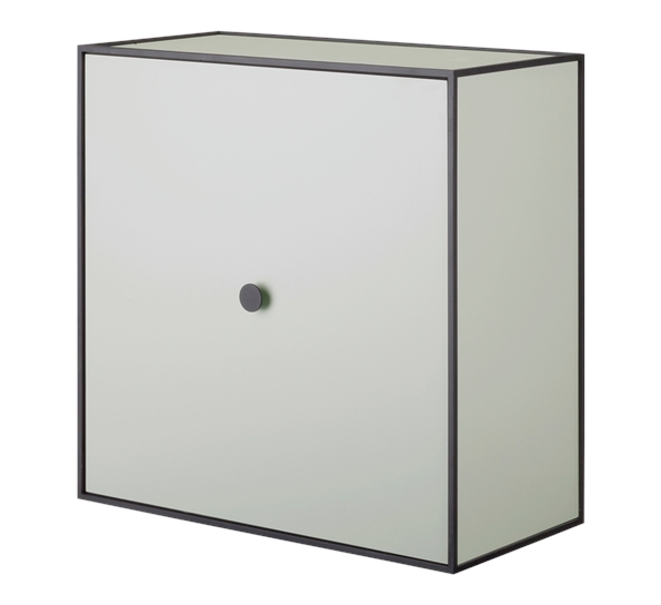 Frame 42 med dør lys grønn fra By Lassen