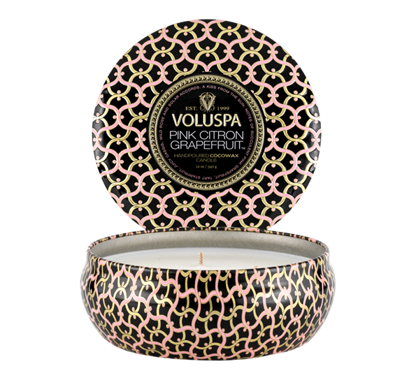 Duftlys 40t 3 veker Pink Citron Grapefruit fra Voluspa