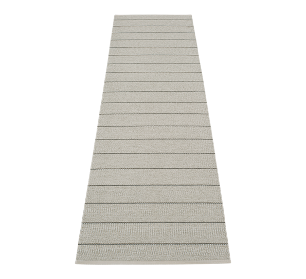 Carl matte warm grey 70x270 cm fra Pappelina