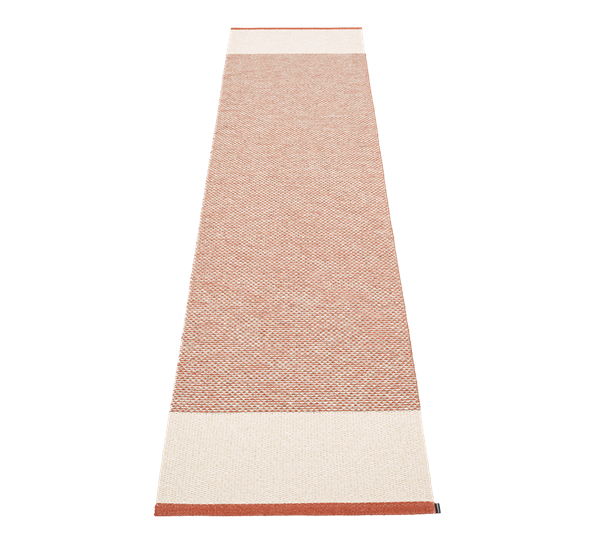 Edit matte brick vanilje lin metallic 70x300 cm fra Pappelina