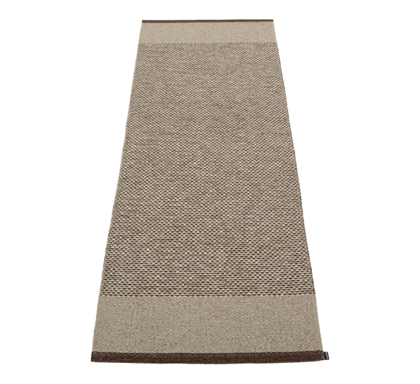 Edit matte mørkebrun lin metallic 85x260 cm fra Pappelina