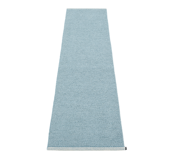 Mono matte blue fog 60x250 cm fra Pappelina