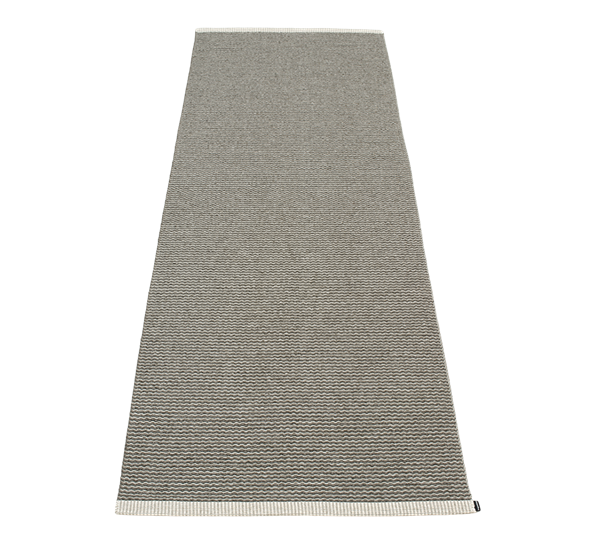 Mono matte charcoal 85x260 cm fra Pappelina