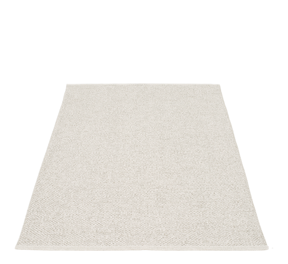 Svea matte stone metallic 140x220 cm fra Pappelina