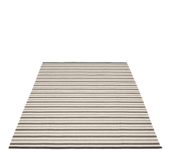 Teo matte varm grå 180x260 cm fra Pappelina