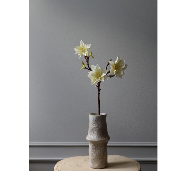 Kunstig grein Lily Magnolia hvit fra Botanè Studios