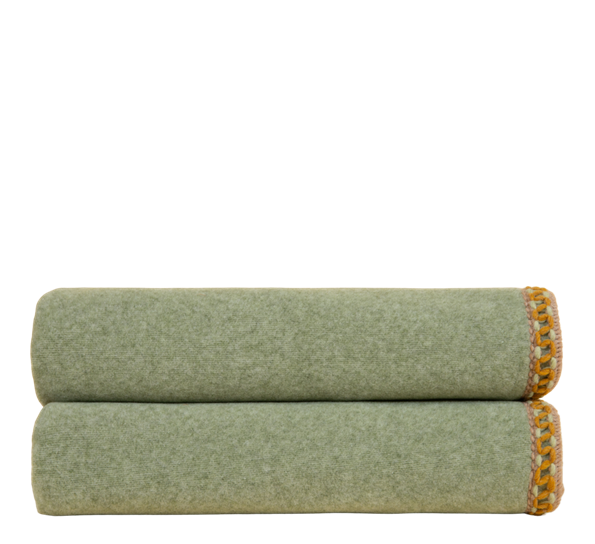 <p>Muschio bambuspledd med bord 160x200 cm grønn fra Frati Home</p>
