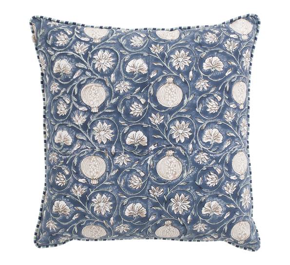 Tangier Pomegranate pute blå 50x50cm fra Chamois