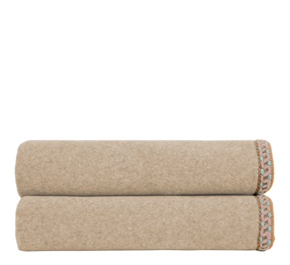 <p>Nocciola bambuspledd med bord 160x200 cm hasselnøtt fra Frati Home</p>
