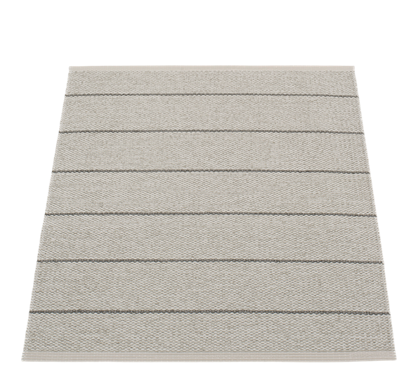 Carl matte warm grey 70x90 cm fra Pappelina