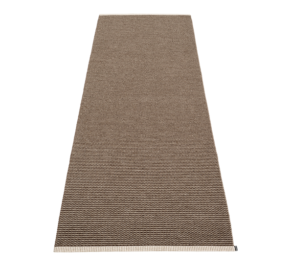 Mono matte mørk brun 85x260 cm fra Pappelina