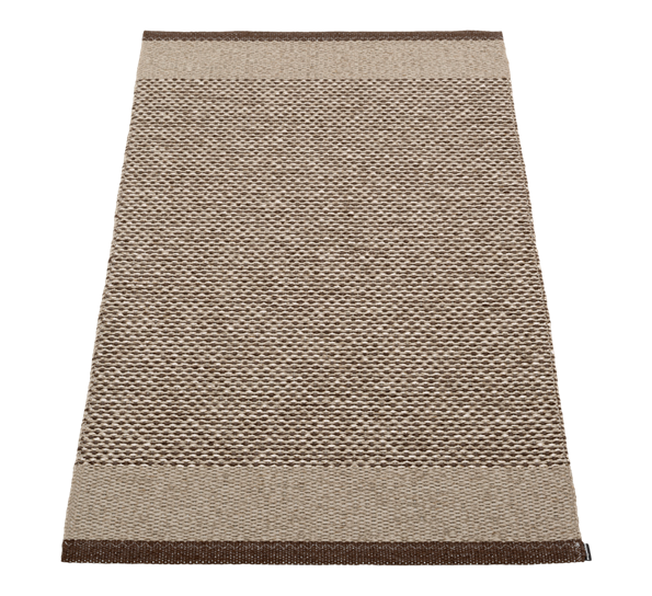 Edit matte mørkebrun lin metallic 70x120 cm fra Pappelina