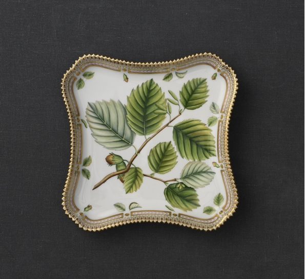 Flora Danica Brett Firkantet 24,5cm fra Royal Copenhagen