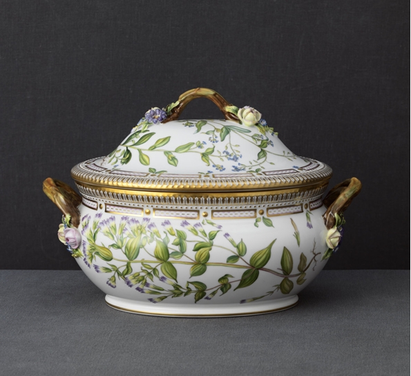 Flora Danica Terrin M Lokk 5,0L fra Royal Copenhagen