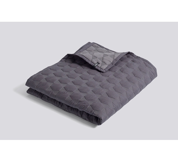 Polygon sengeteppe 260x260 cm koksgrå fra HAY