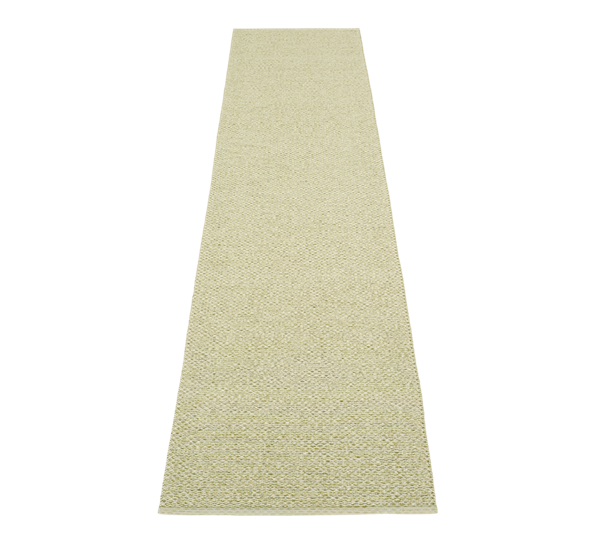 Svea matte oliven metallic 70x400 cm fra Pappelina