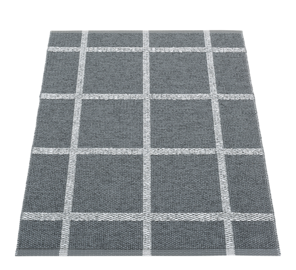 Ada matte granit 70x100cm fra Pappelina