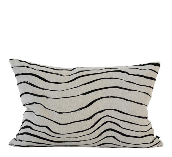 Våg putetrekk 38x58 cm sort fra Fine Little Day