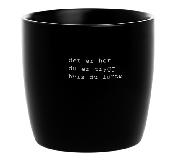 Krus Det er her du er trygg 30 cl sort fra Sögne Home