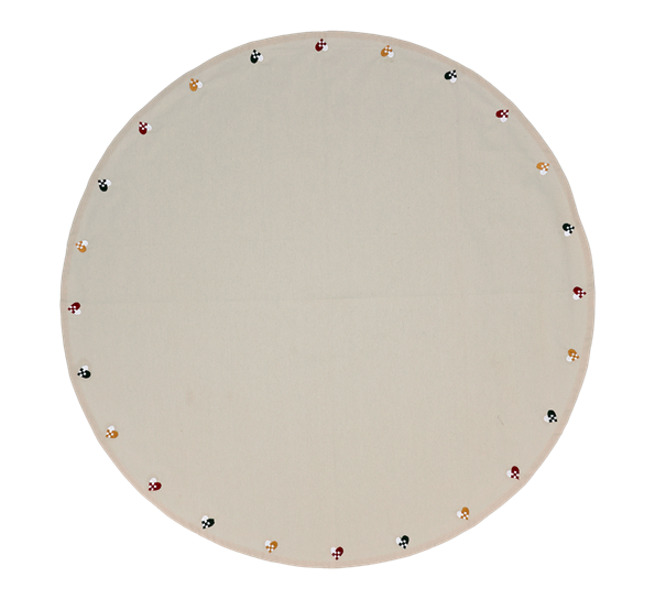 Juletreteppe Christmas Hearts broderte julehjerter 110 cm fra Södahl