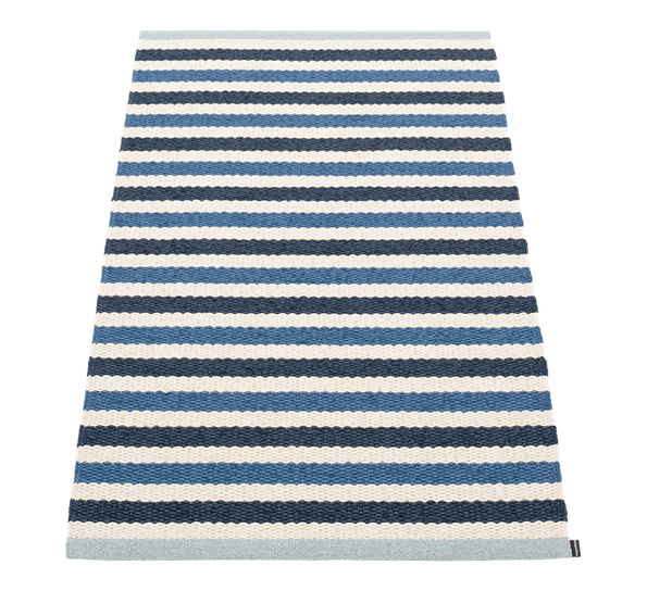 Teo matte denim 70x120 cm fra Pappelina