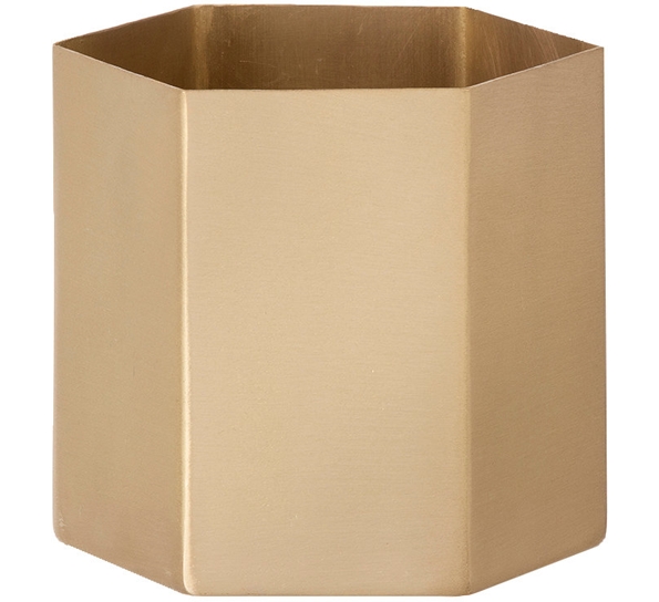 Hexagon potteskjuler stor messing fra Ferm Living