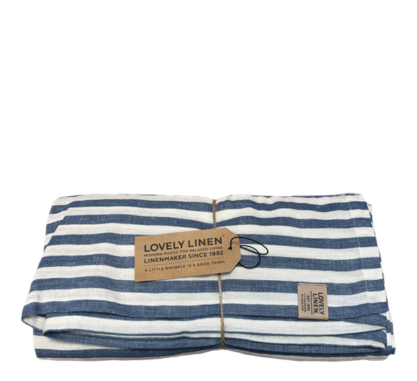 Misty linduk 145x380 cm edge denim blue fra Lovely Linen
