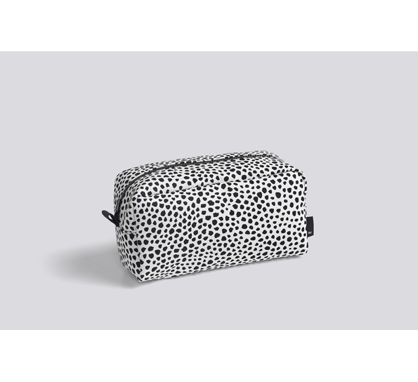 Dot wash bag L hvit fra HAY