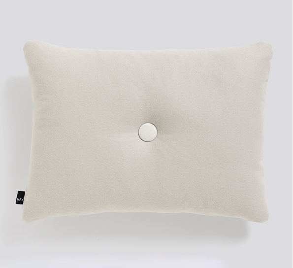 Dot Hero pute beige fra HAY