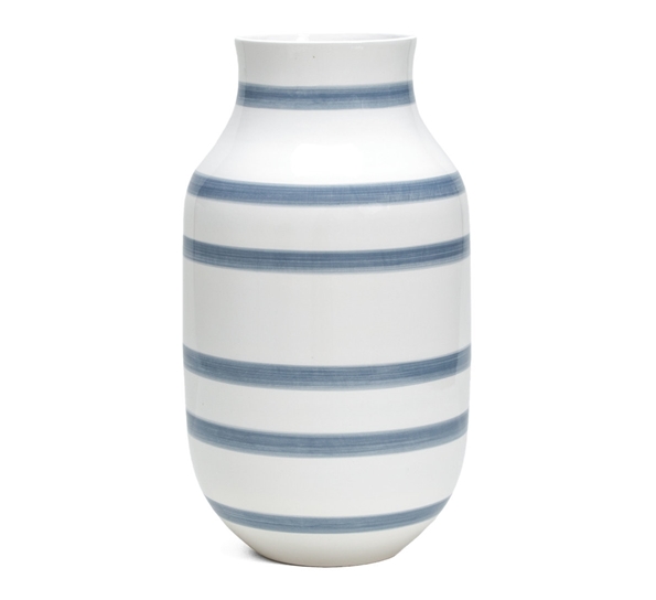 Omaggio vase gulv lyseblå 37,5 cm fra Kähler