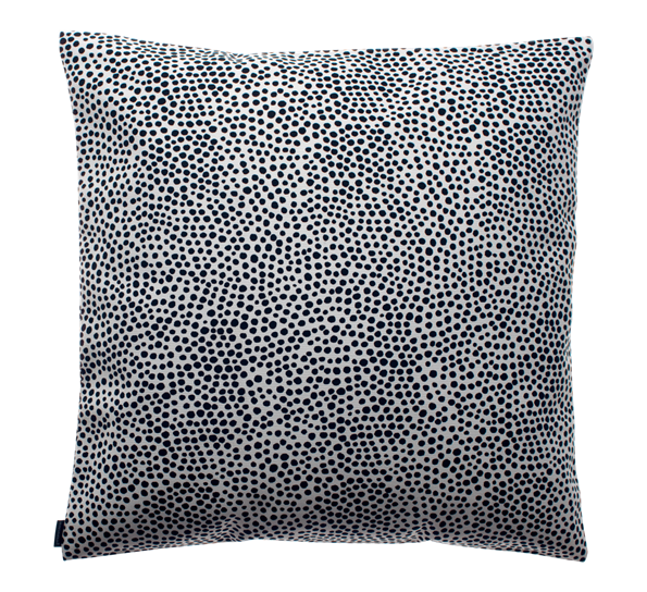 Pirput Parput putetrekk 50x50 cm hvit sort fra Marimekko