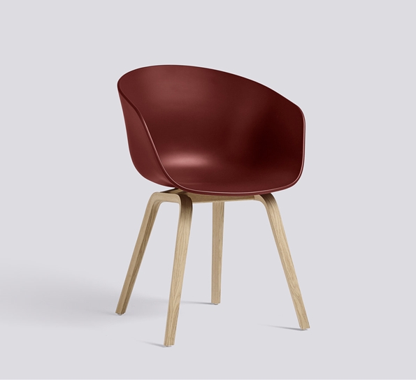 AAC22 stol såpebehandlet eik brick fra HAY