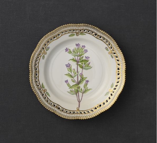 Flora Danica Tall 25cm Kniplingsbord fra Royal Copenhagen