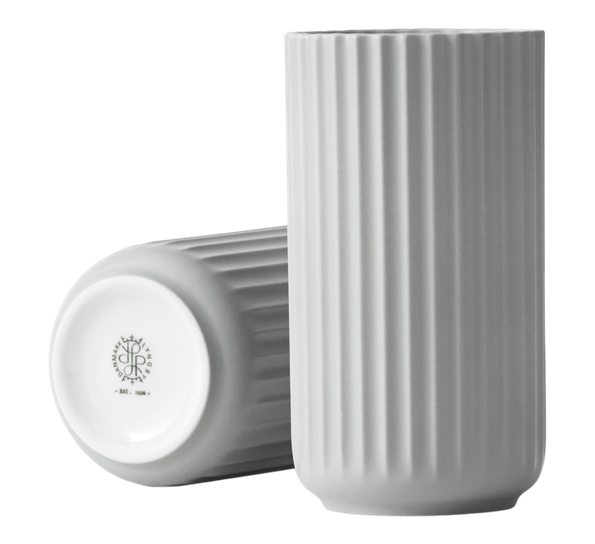 Lyngbyvase 15 cm lys grå fra Lyngby Porcelæn