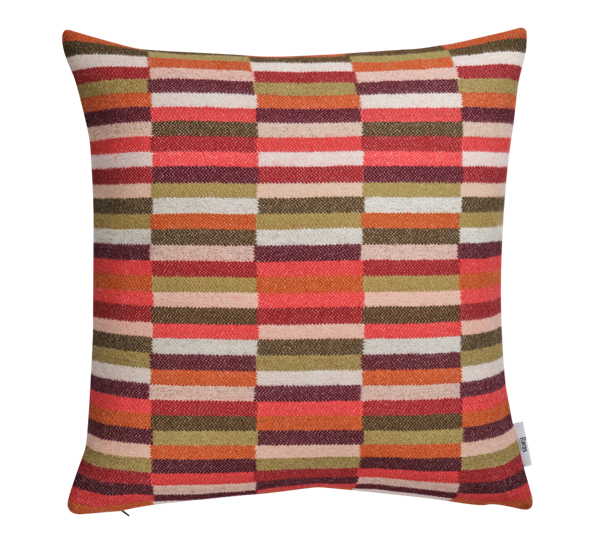 Ida pute red shades 50x50 cm fra Røros Tweed